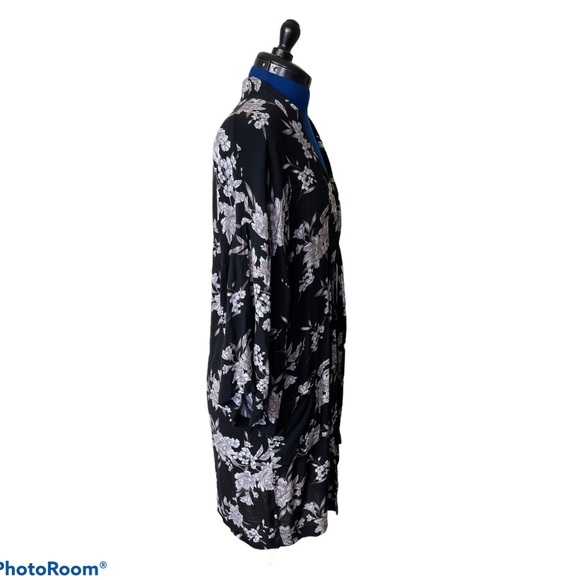 Spiritual Gangster Black Floral Robe Wrap … - Picture 12 of 12